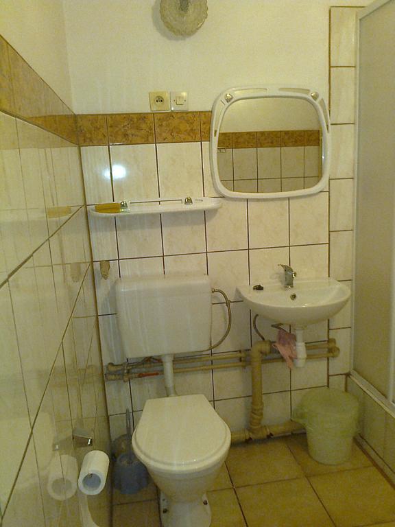 Maxim Pokoje Goscinne Iwonicz-Zdrój Exteriér fotografie